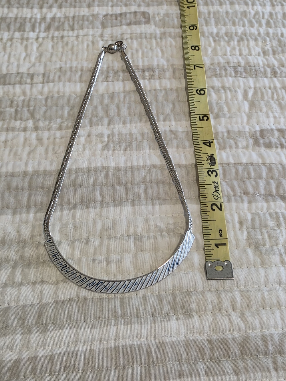 Silver-Tone Curved Textured Collar Necklace - Silver